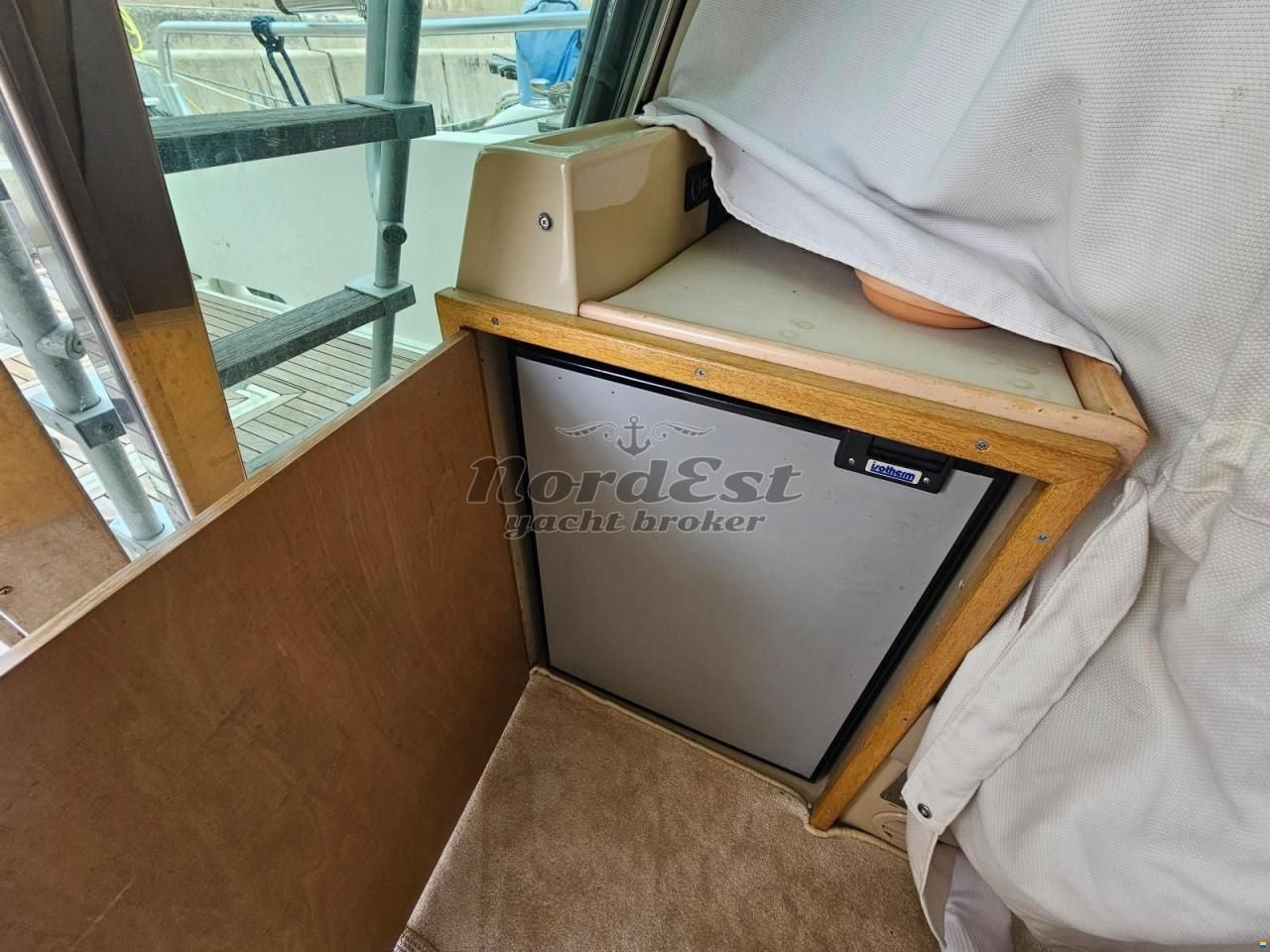 Ferretti 39