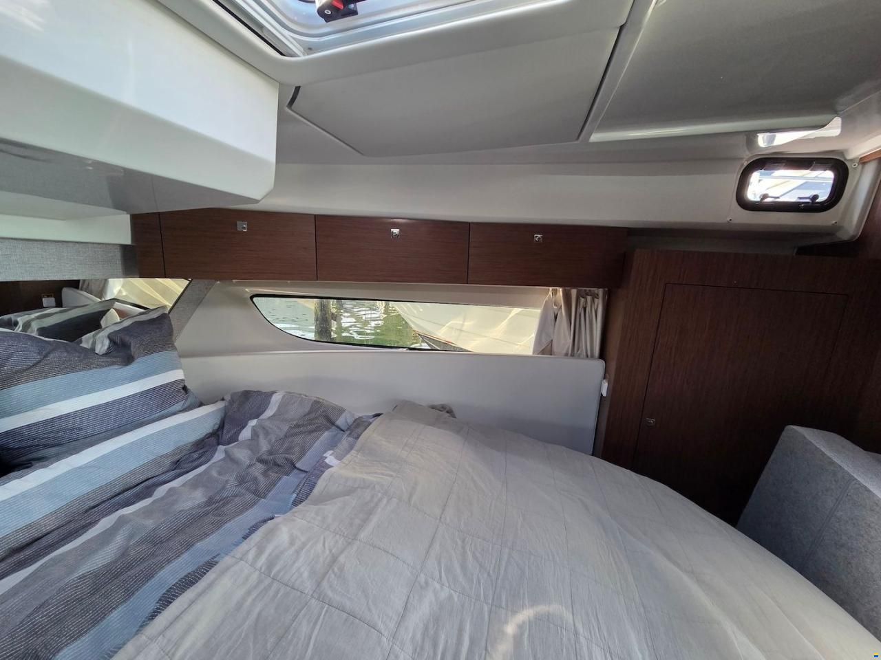 Jeanneau Merry Fisher 1095 Cruiser