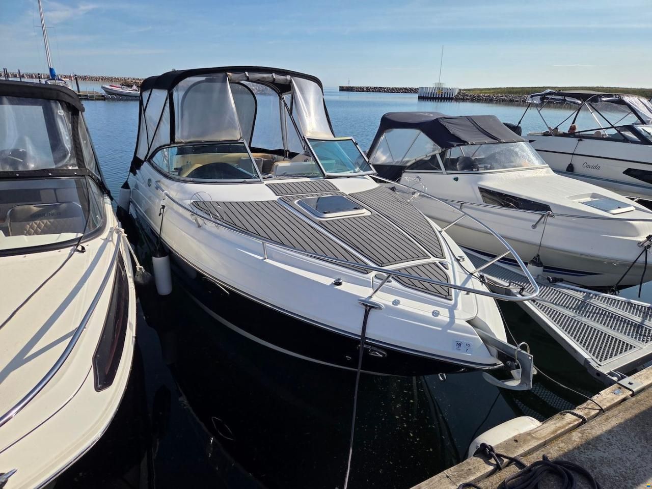 Rinker 230 Atlantic
