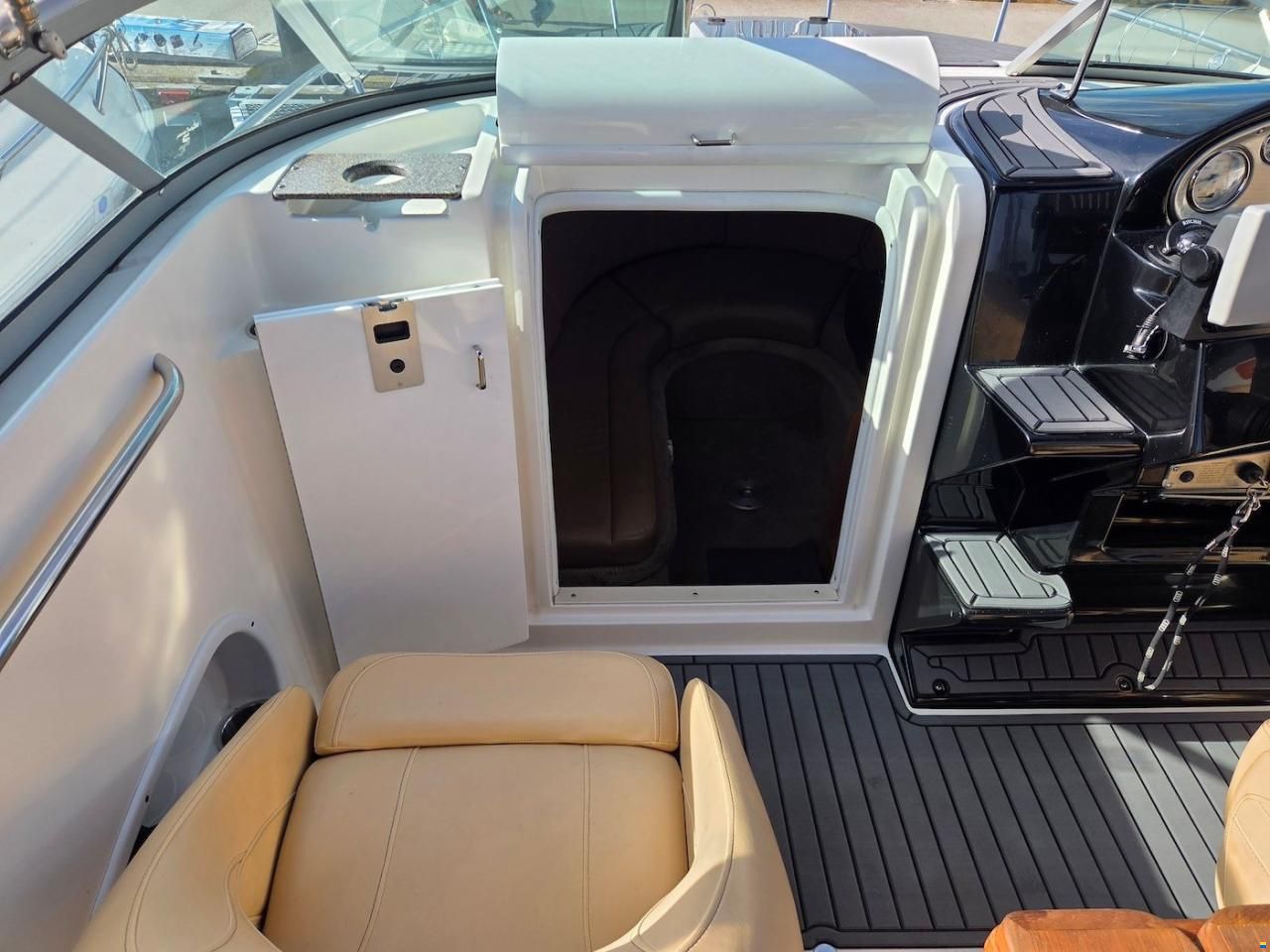 Rinker 230 Atlantic