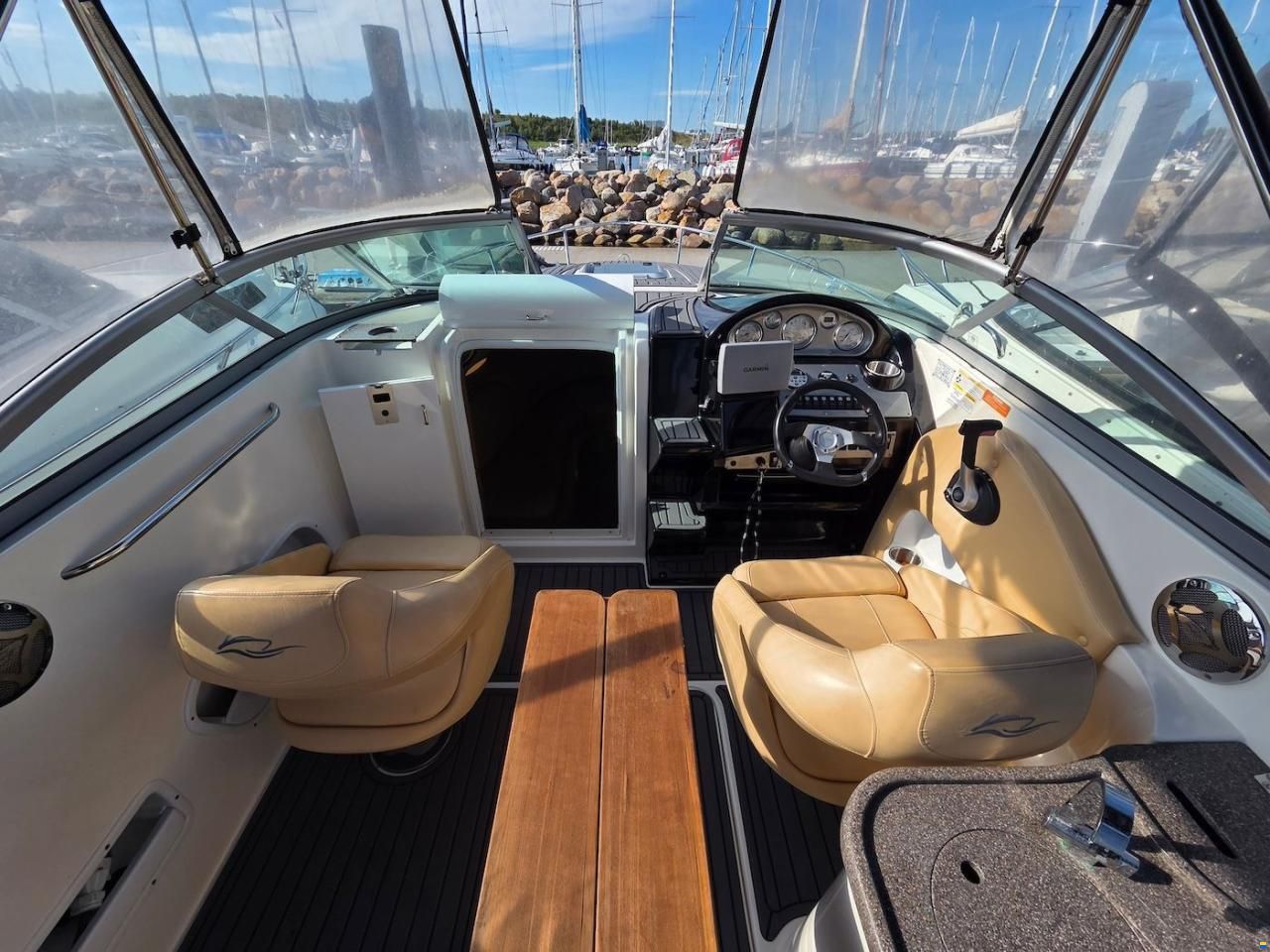 Rinker 230 Atlantic