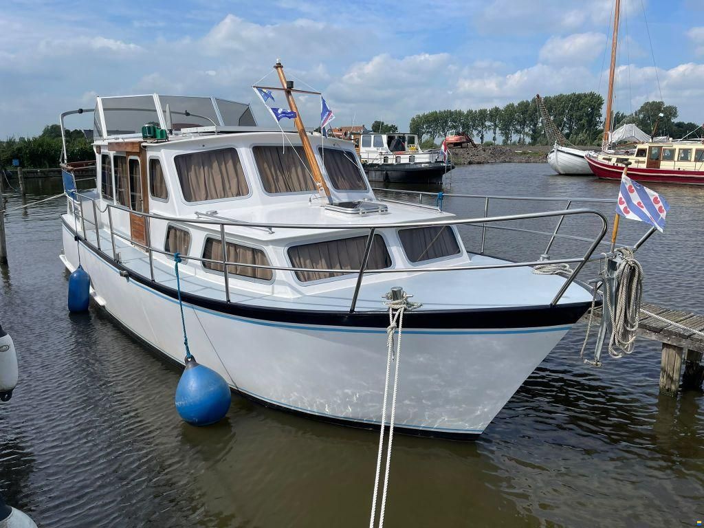 K&M 1000