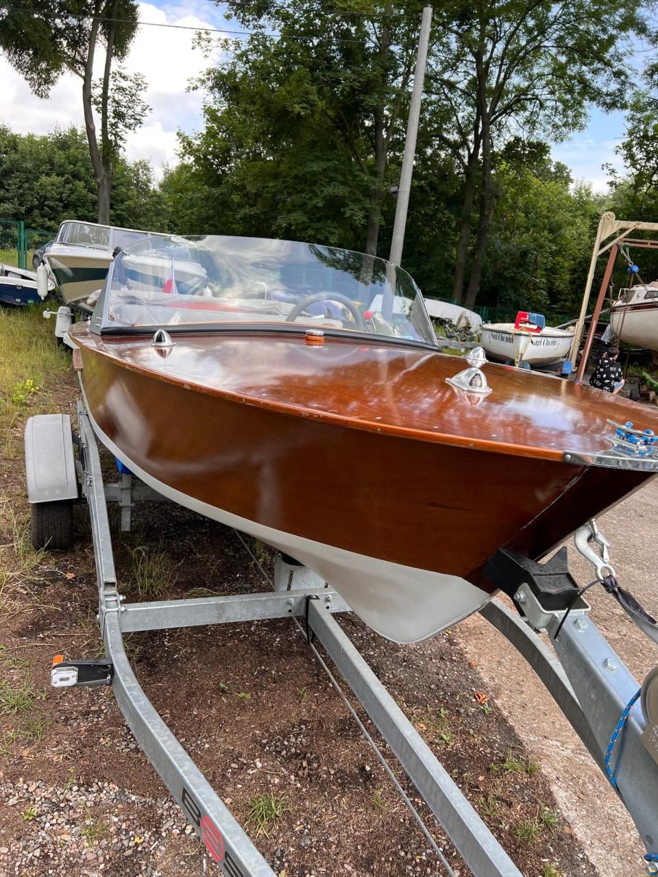 Wiking T4