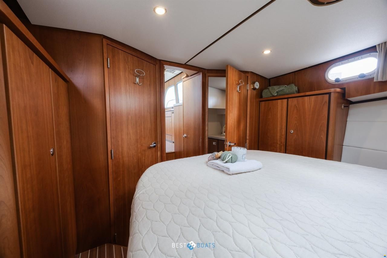 Linssen Grand Sturdy 35.0 Sedan