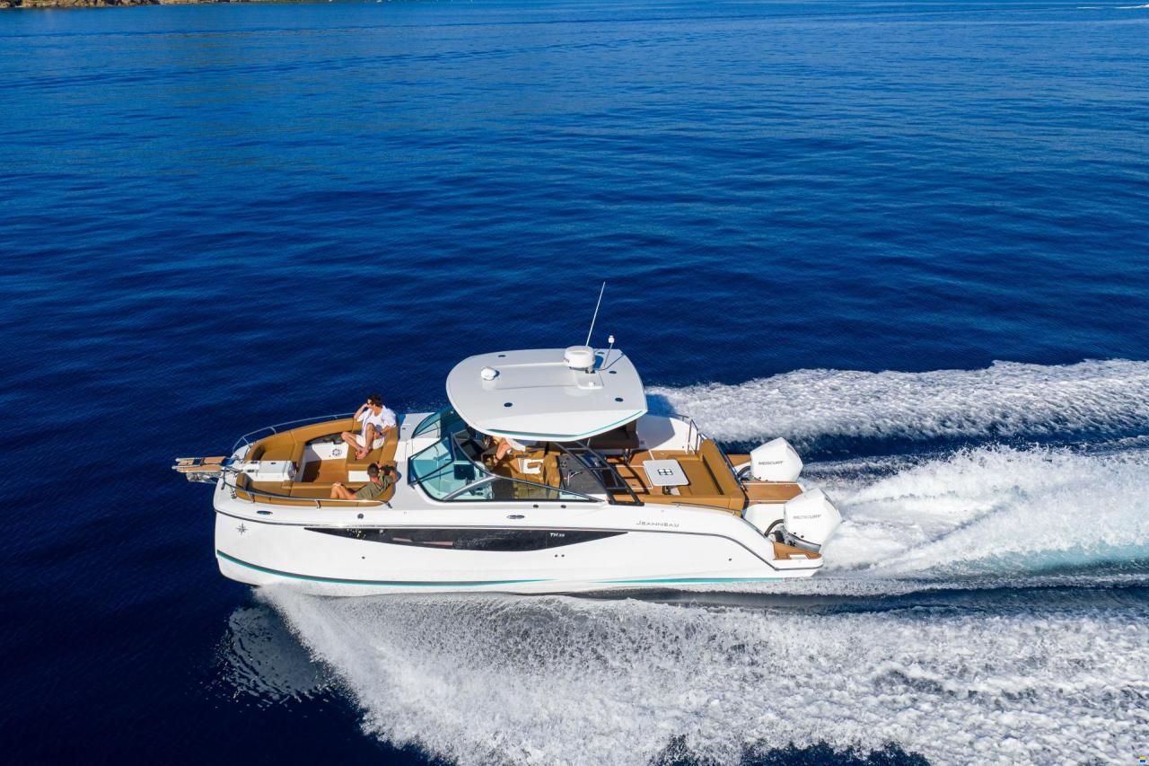 Jeanneau TH33
