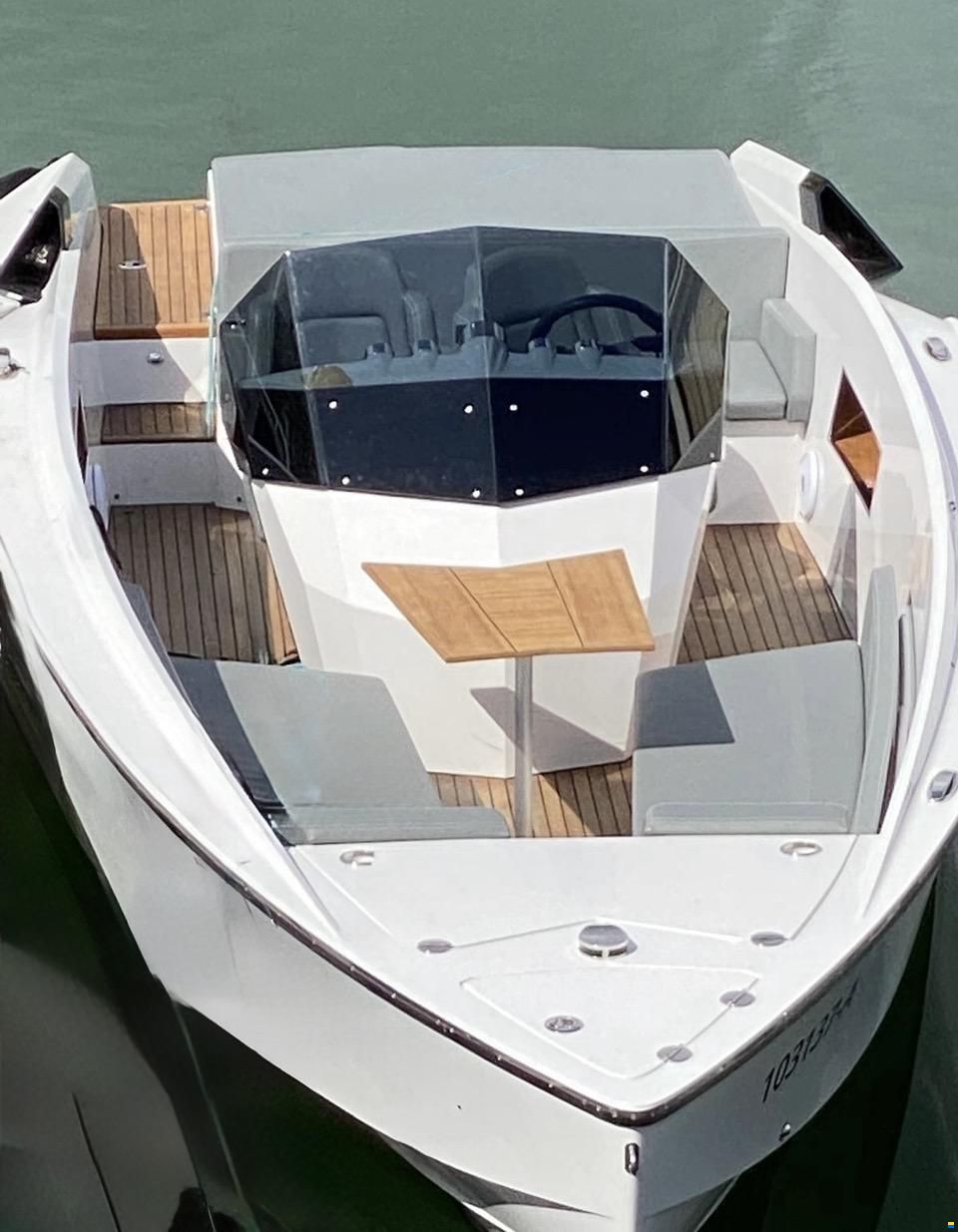 Frauscher 747 Mirage Air