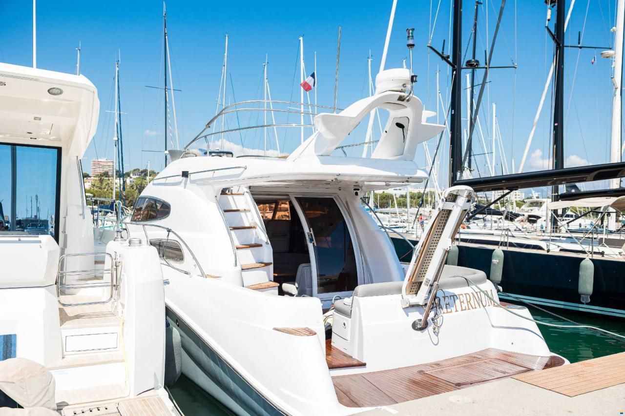 Sealine T47
