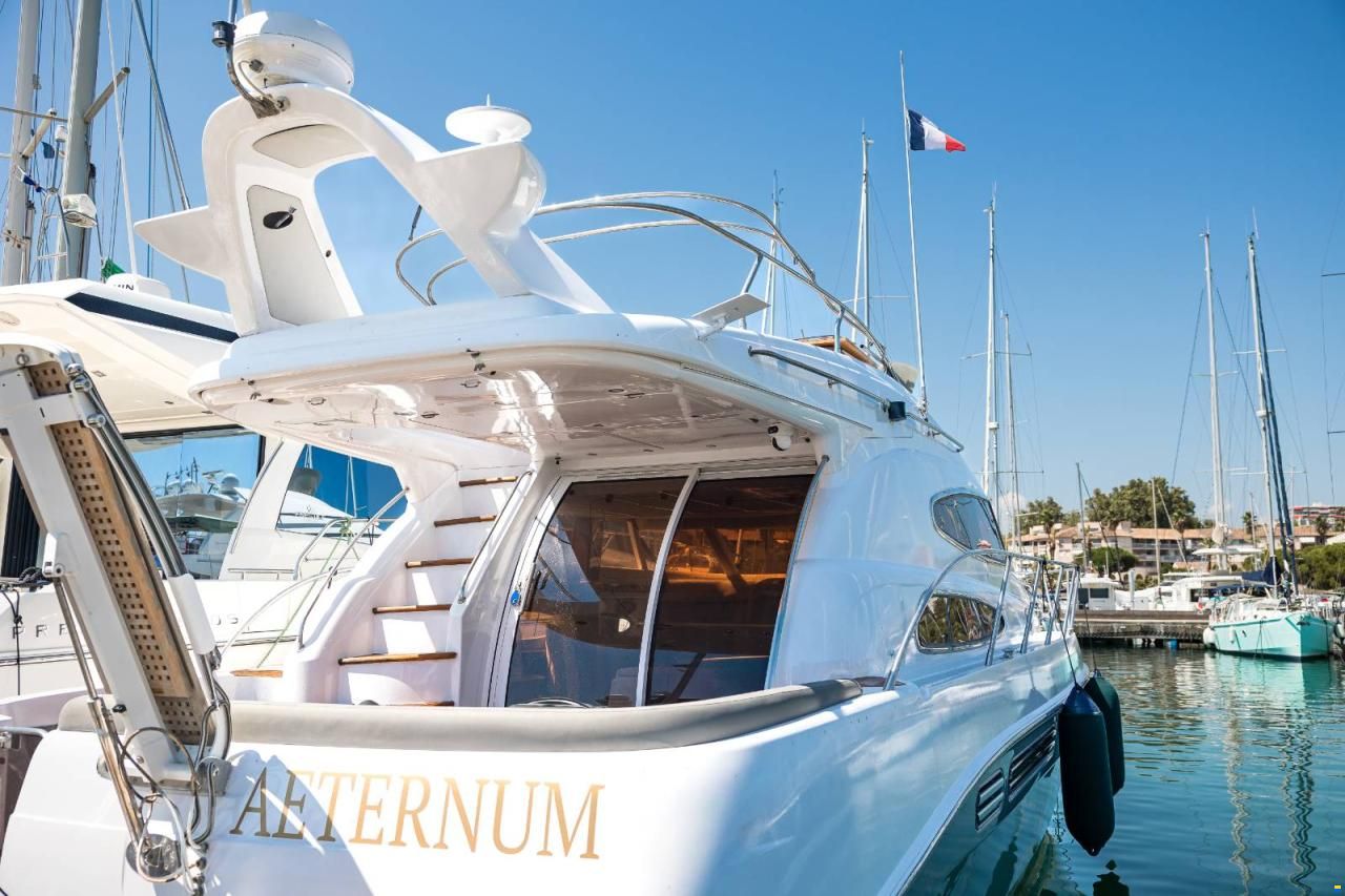 Sealine T47