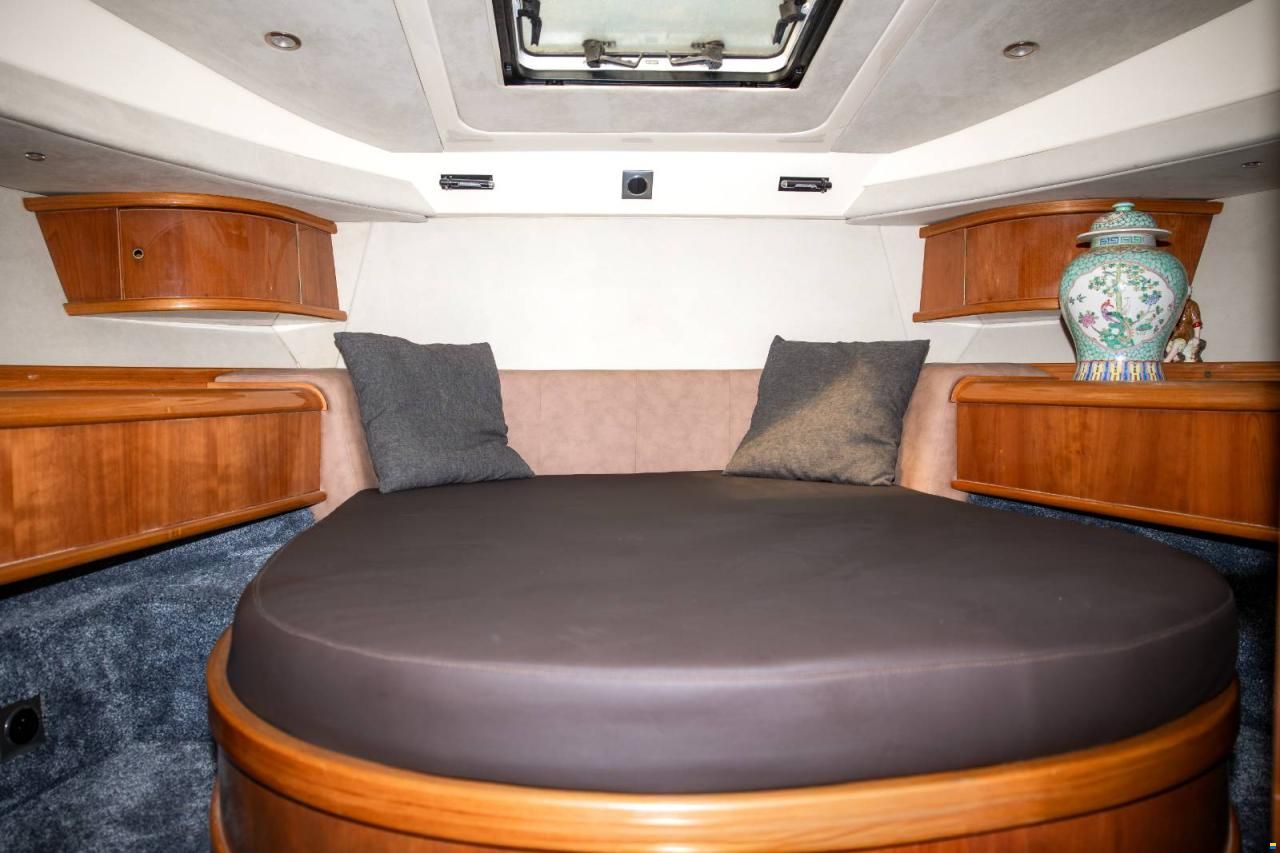 Sealine T47