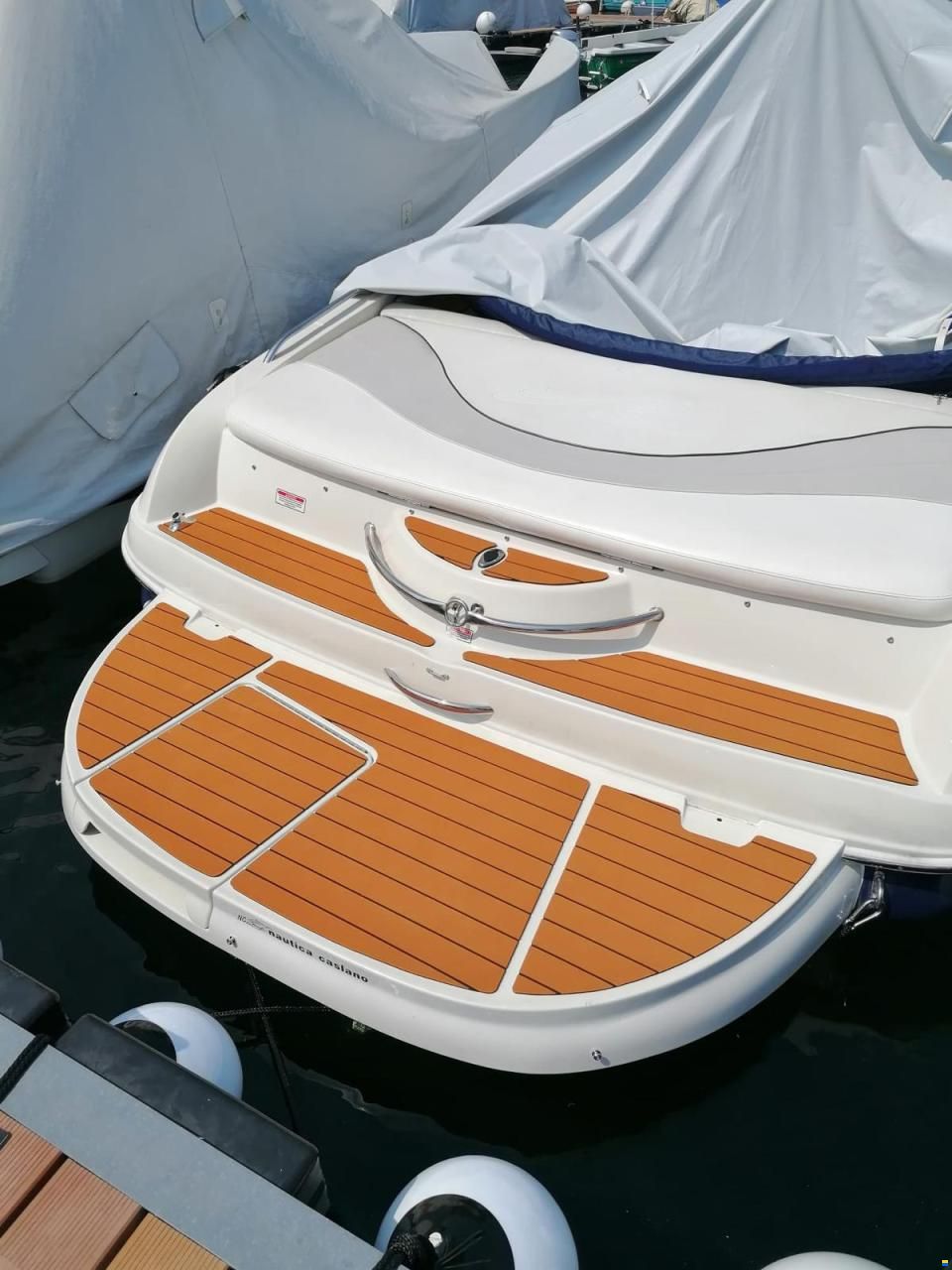 Sea Ray 220 SSE