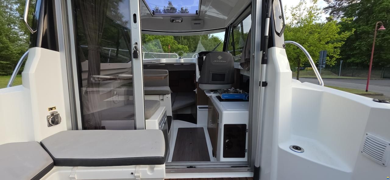 Jeanneau Merry Fisher 695