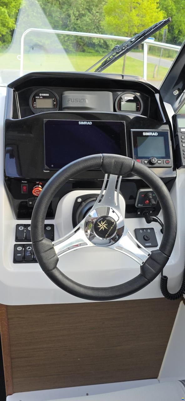 Jeanneau Merry Fisher 695