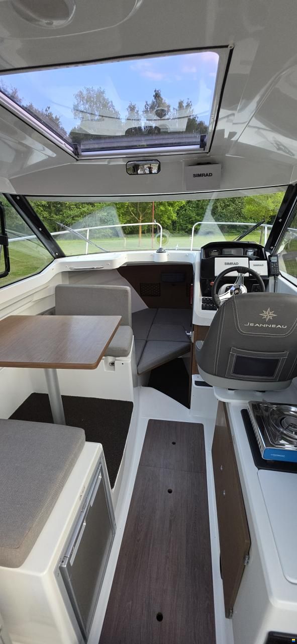 Jeanneau Merry Fisher 695