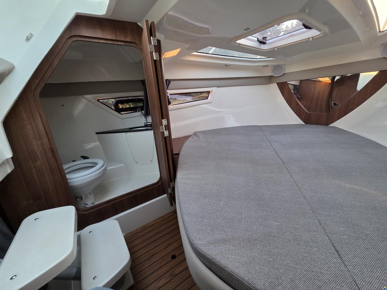 Quicksilver Activ 805 Cruiser