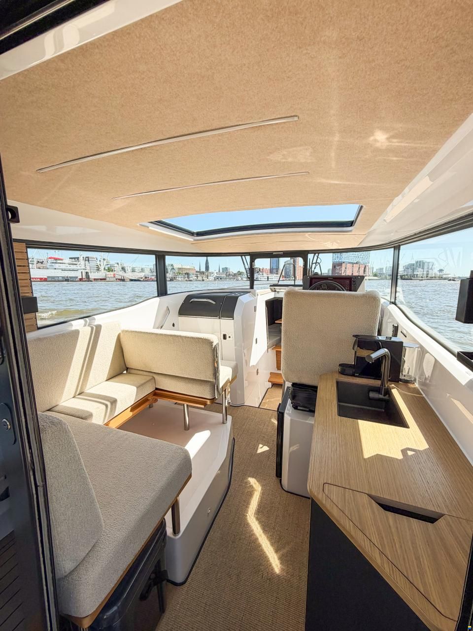 XO Boats EXPLR 10 SPORT+