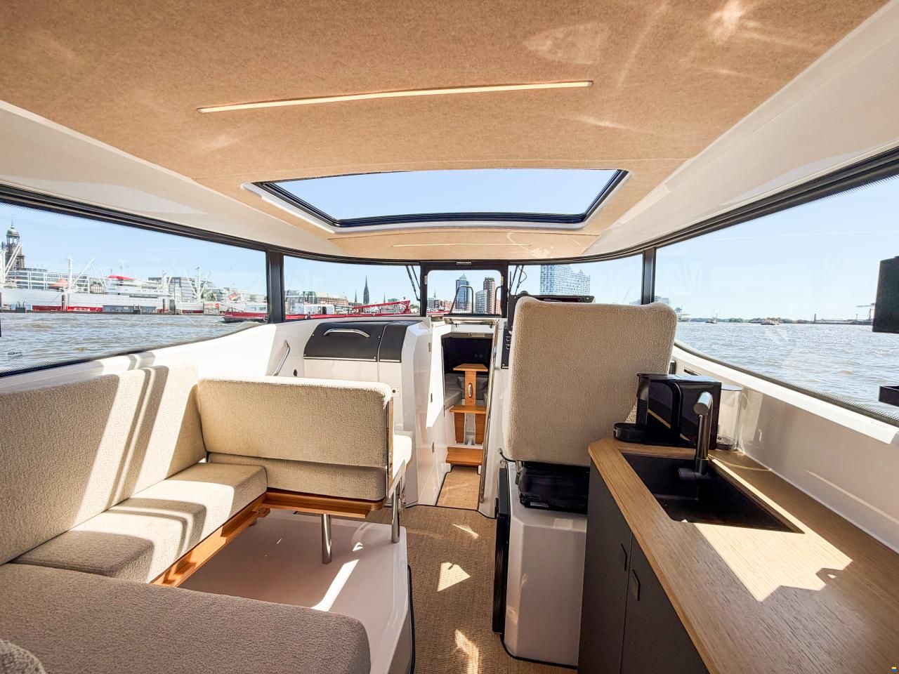 XO Boats EXPLR 10 SPORT+