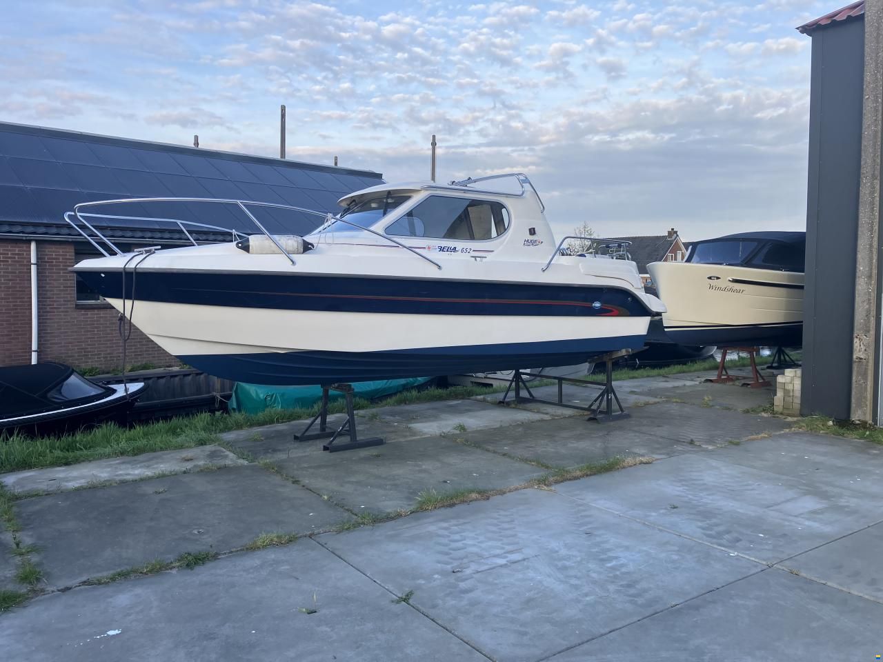 Bella 652