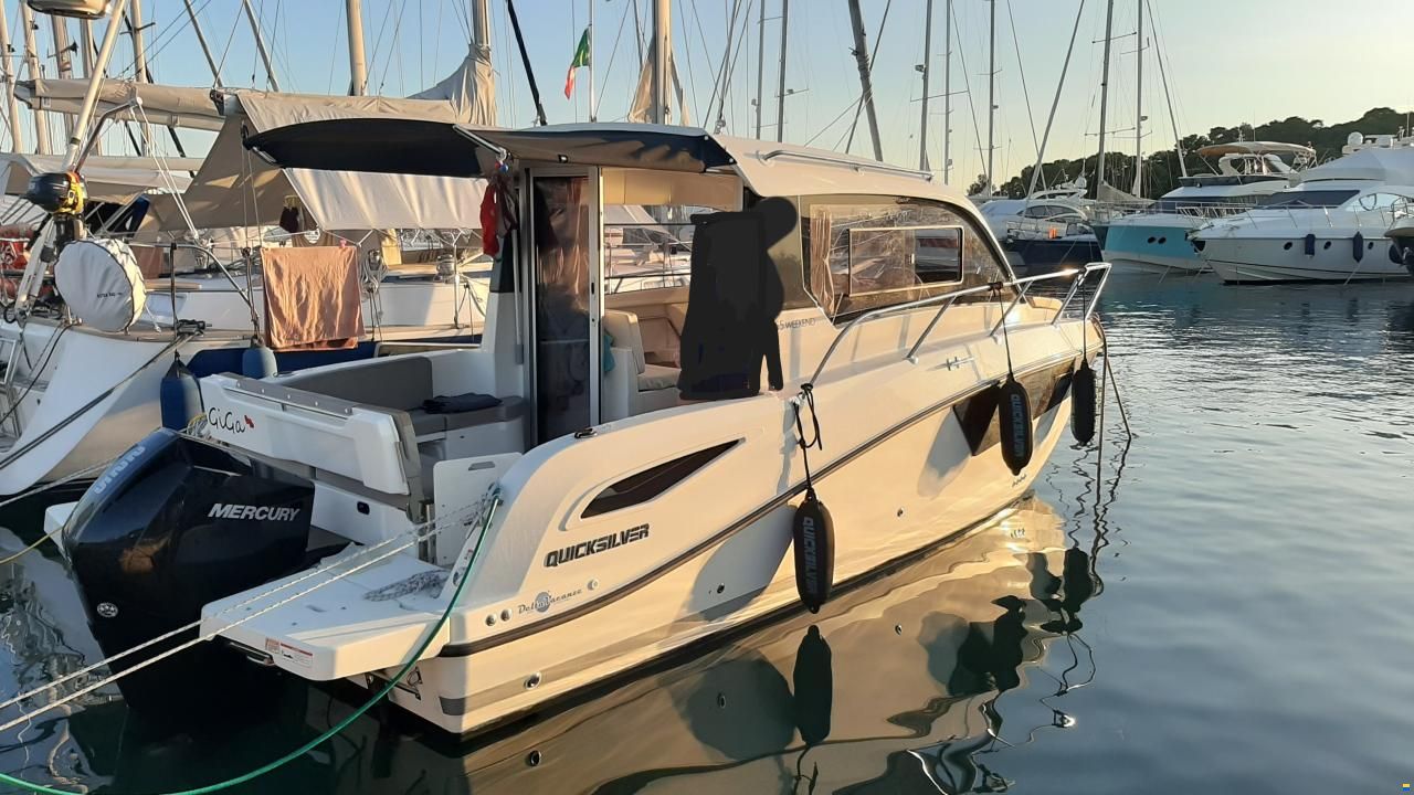 Quicksilver 755 Weekend