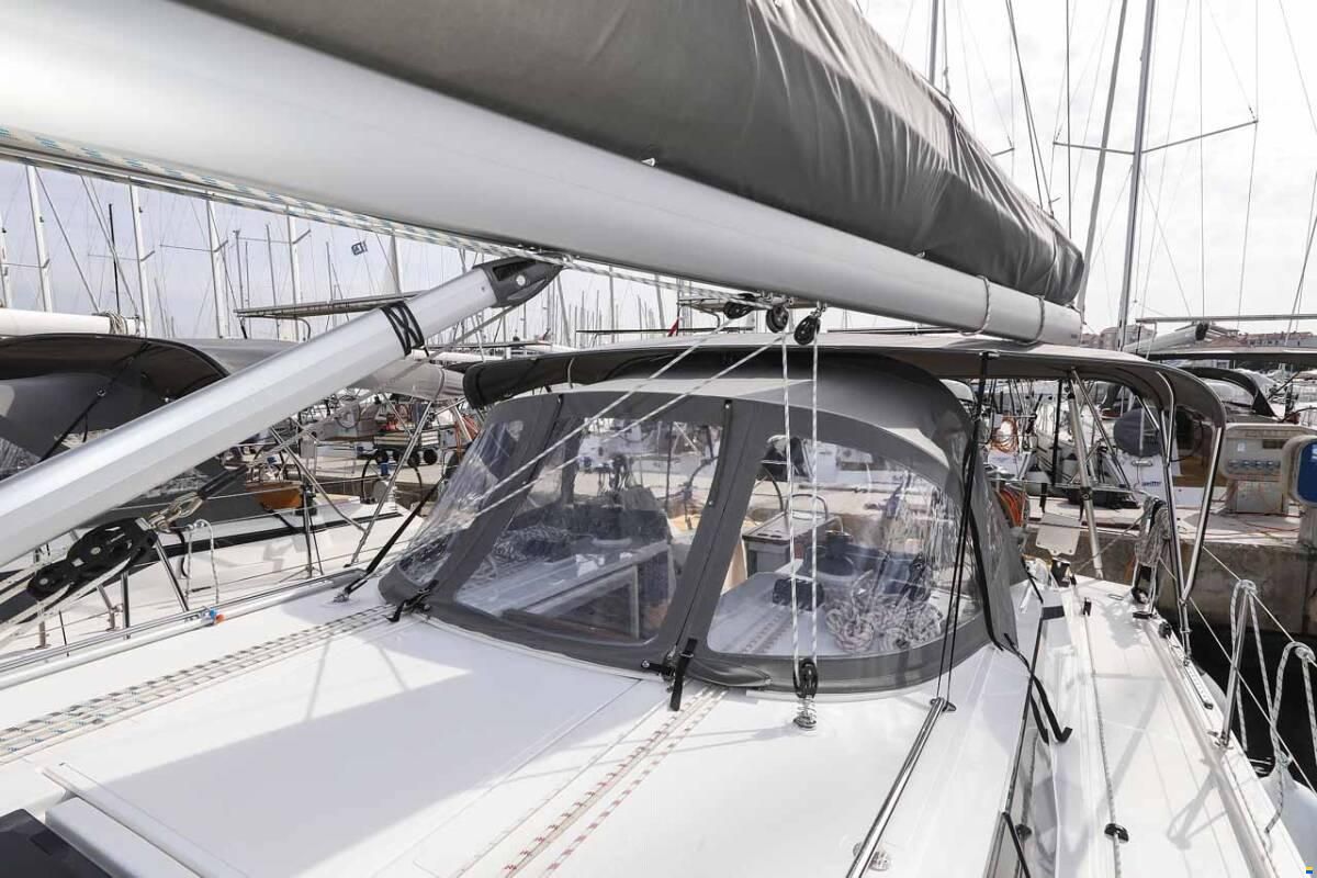 Bavaria C42