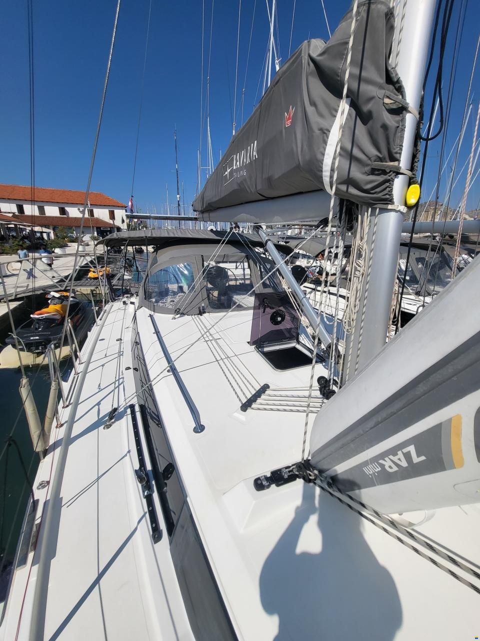 Bavaria C42