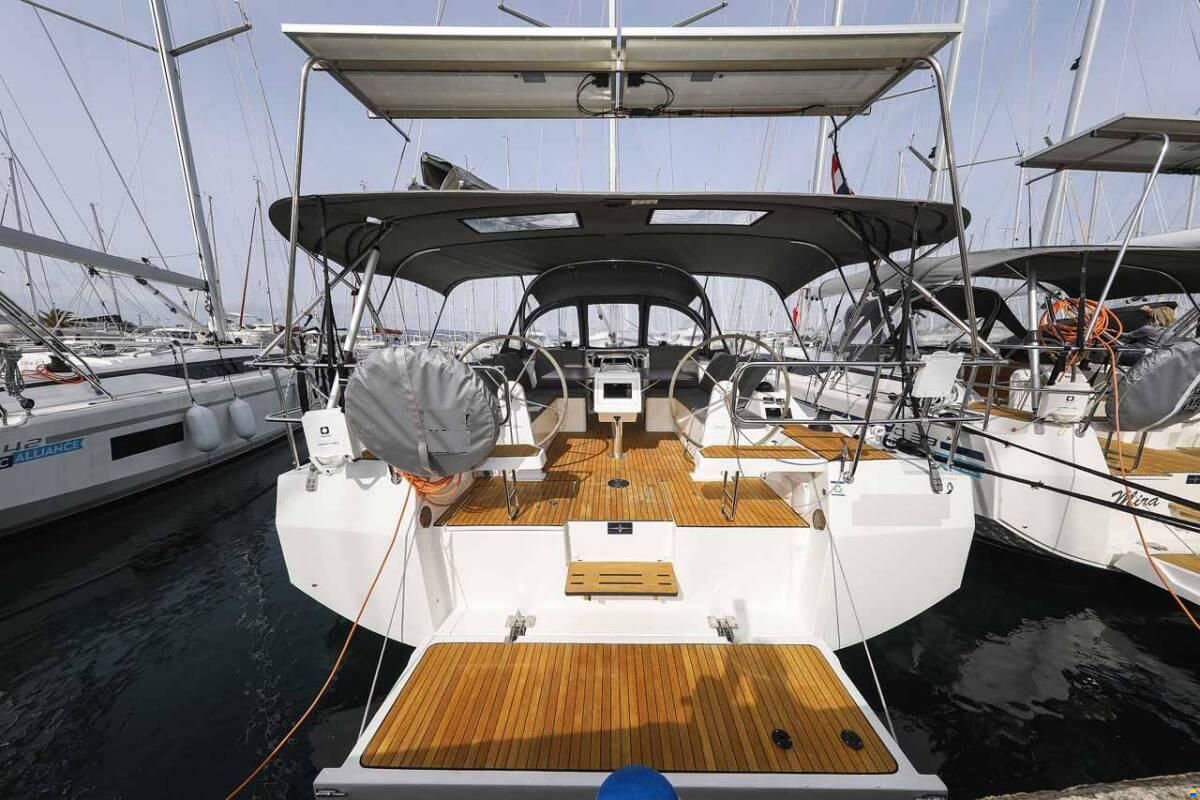 Bavaria C42