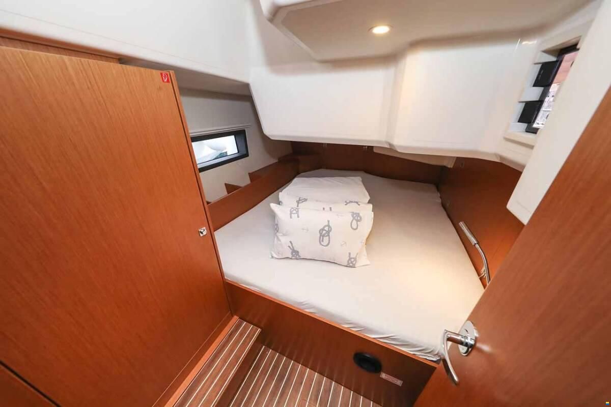 Bavaria C42