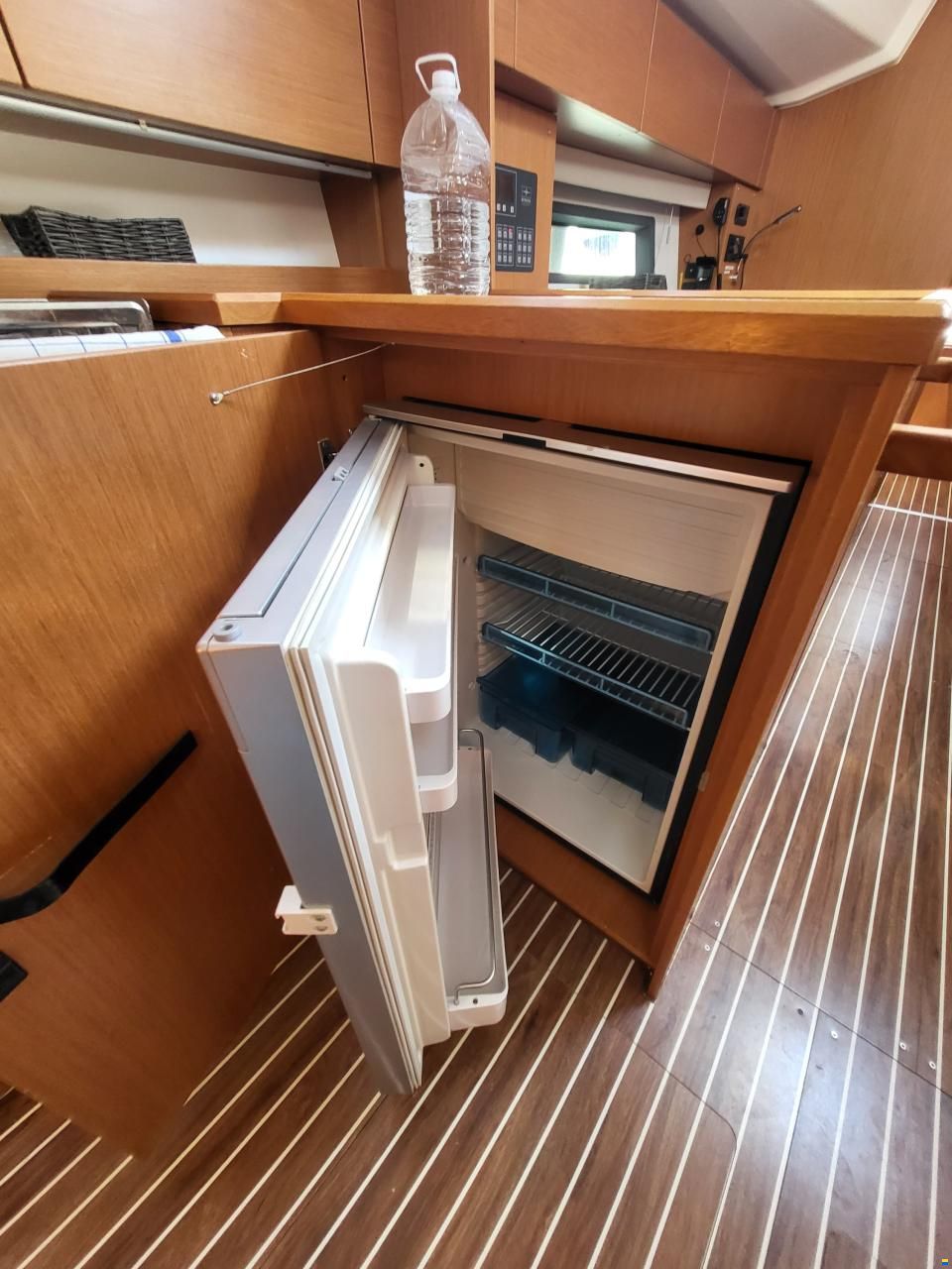 Bavaria C42