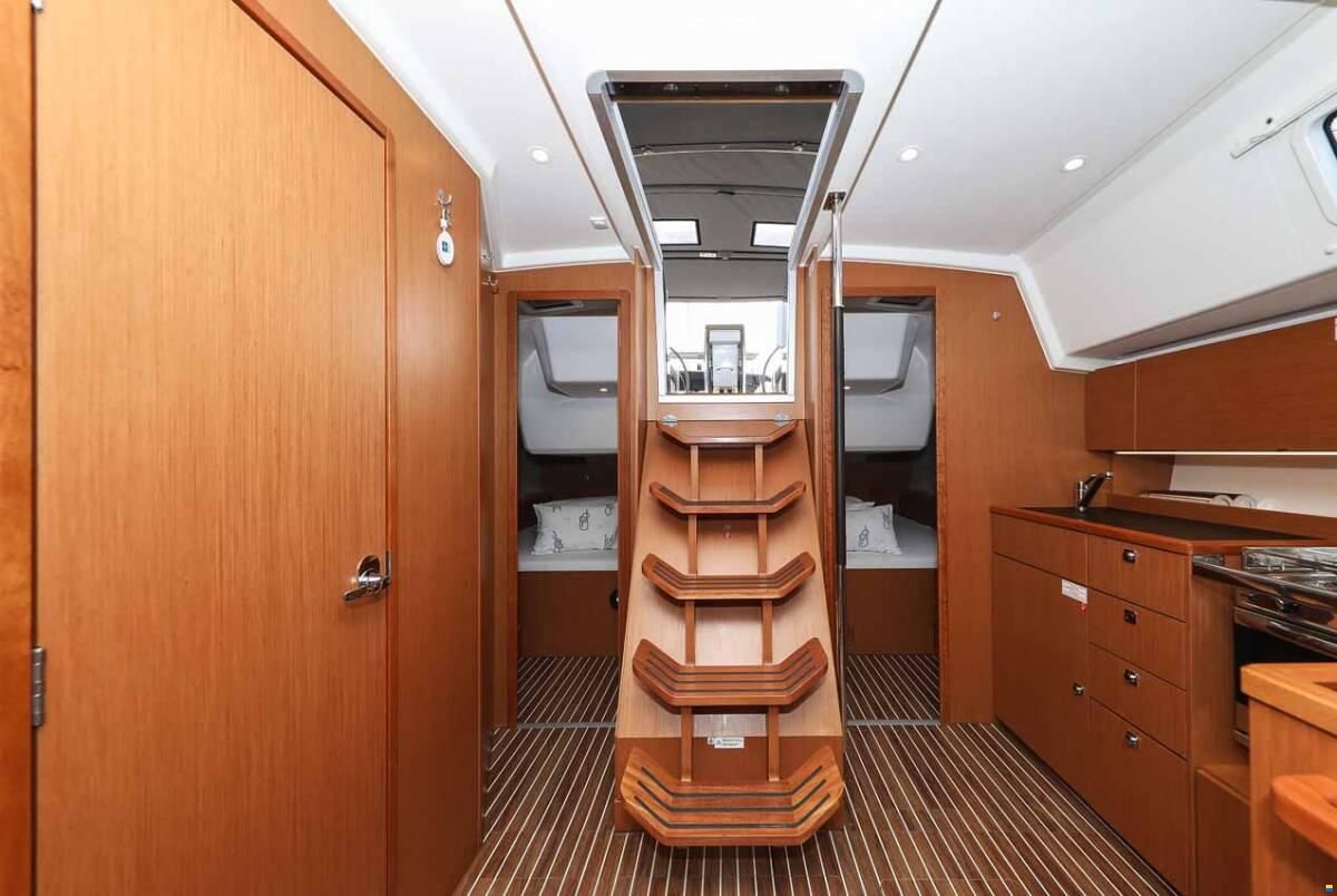 Bavaria C42