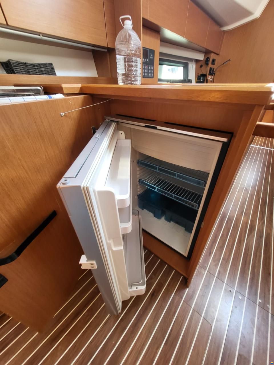 Bavaria C42