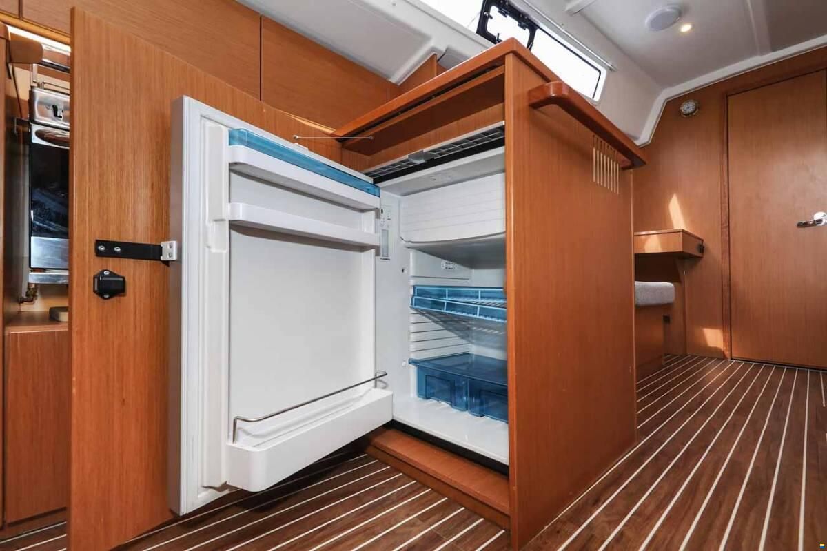 Bavaria C42