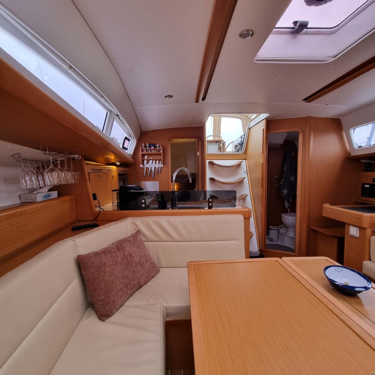 Jeanneau Sun Odyssey 42DS MK II 2011