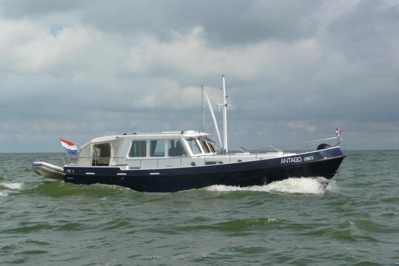 Staaldus Kotterjacht