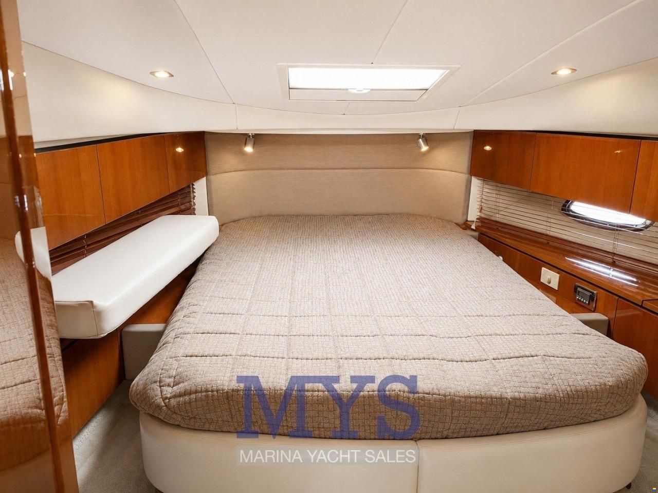 Sea Ray 505 FLY SEDAN BRIDGE