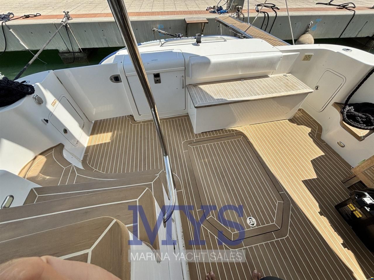 Sea Ray 505 FLY SEDAN BRIDGE