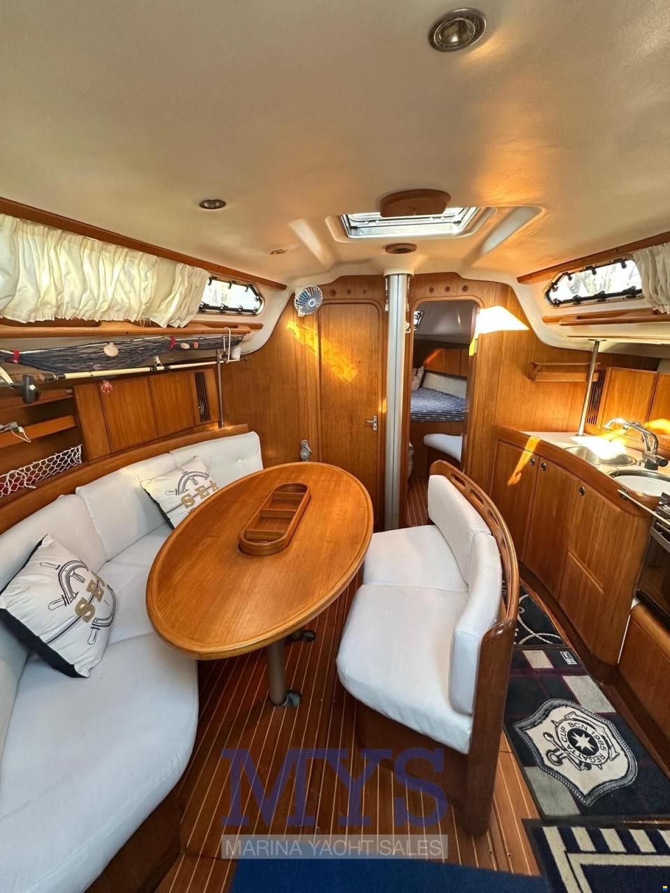 X-Yachts X 382