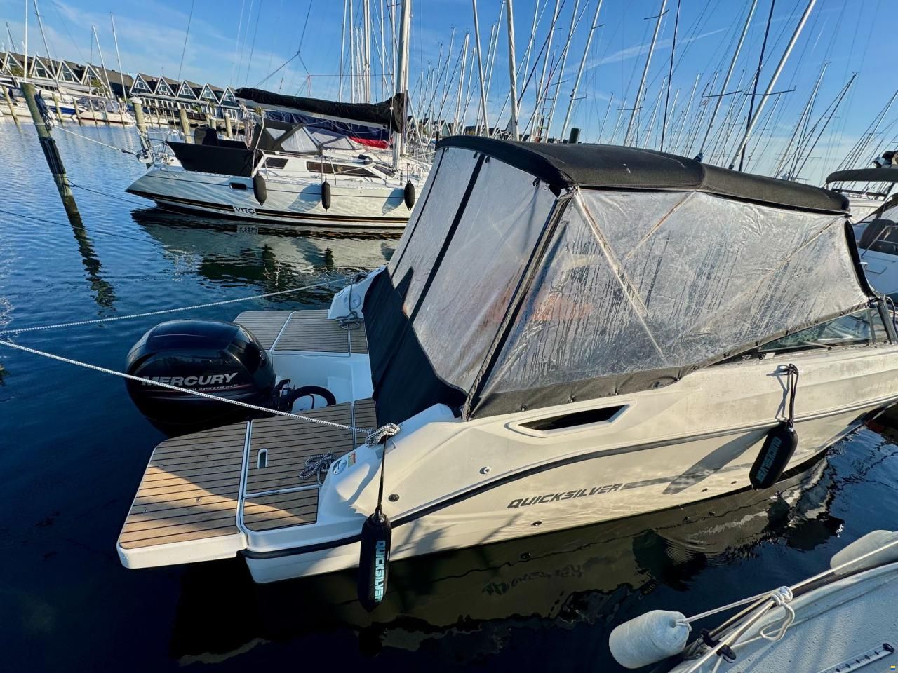 Quicksilver Activ 755 Cruiser