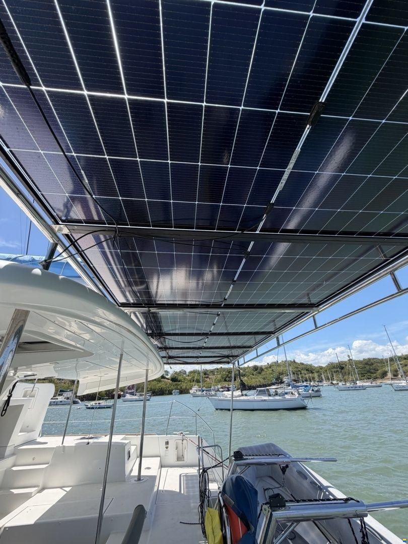 Lagoon 450F