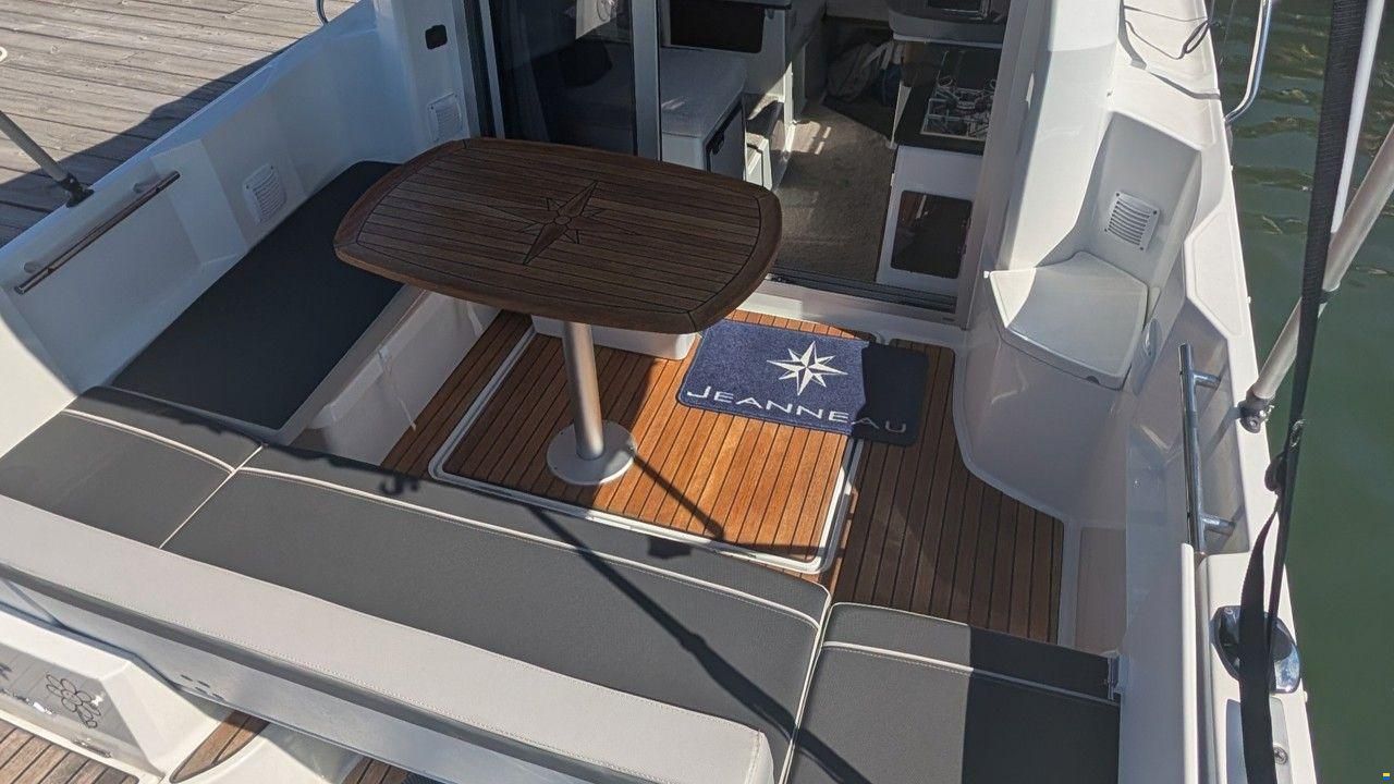 Jeanneau MERRY FISHER 695