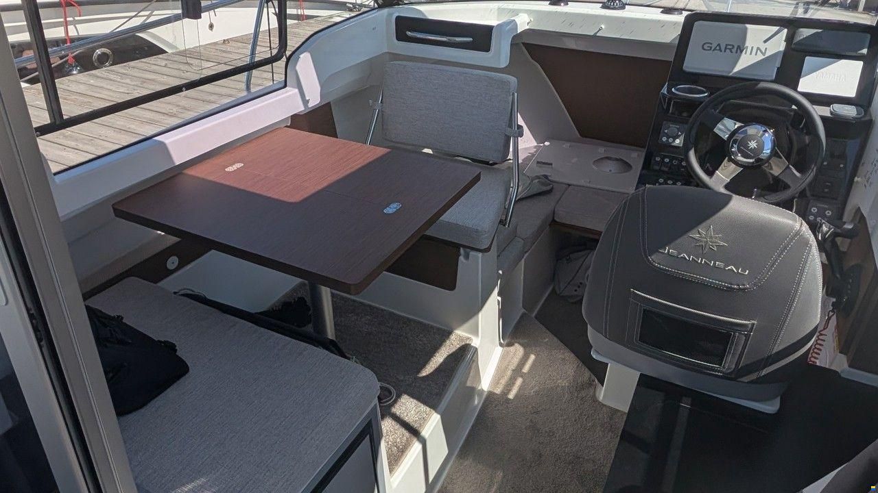 Jeanneau MERRY FISHER 695