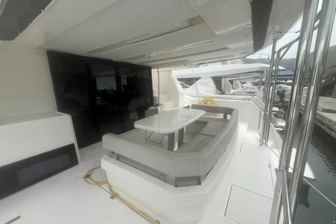 Leopard 46 Powercat
