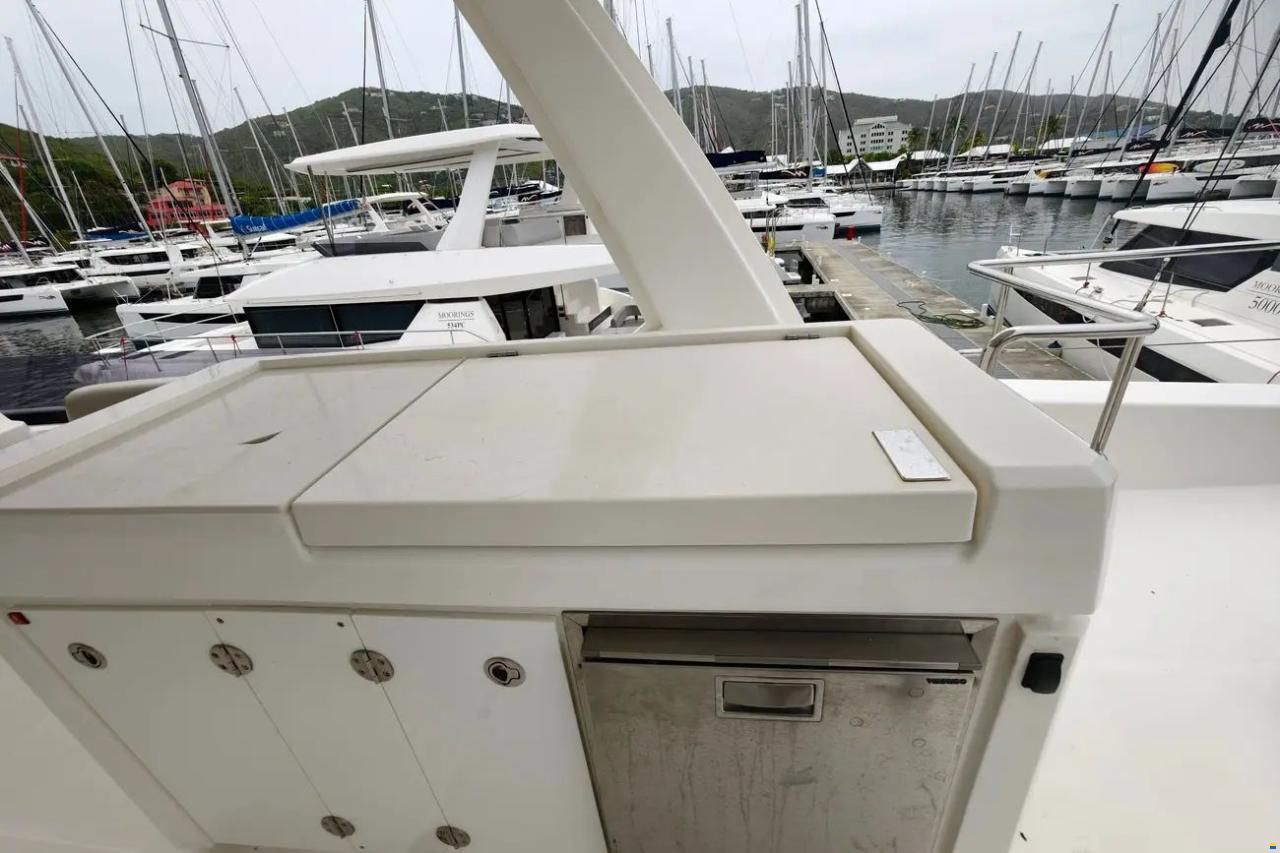 Leopard 46 Powercat