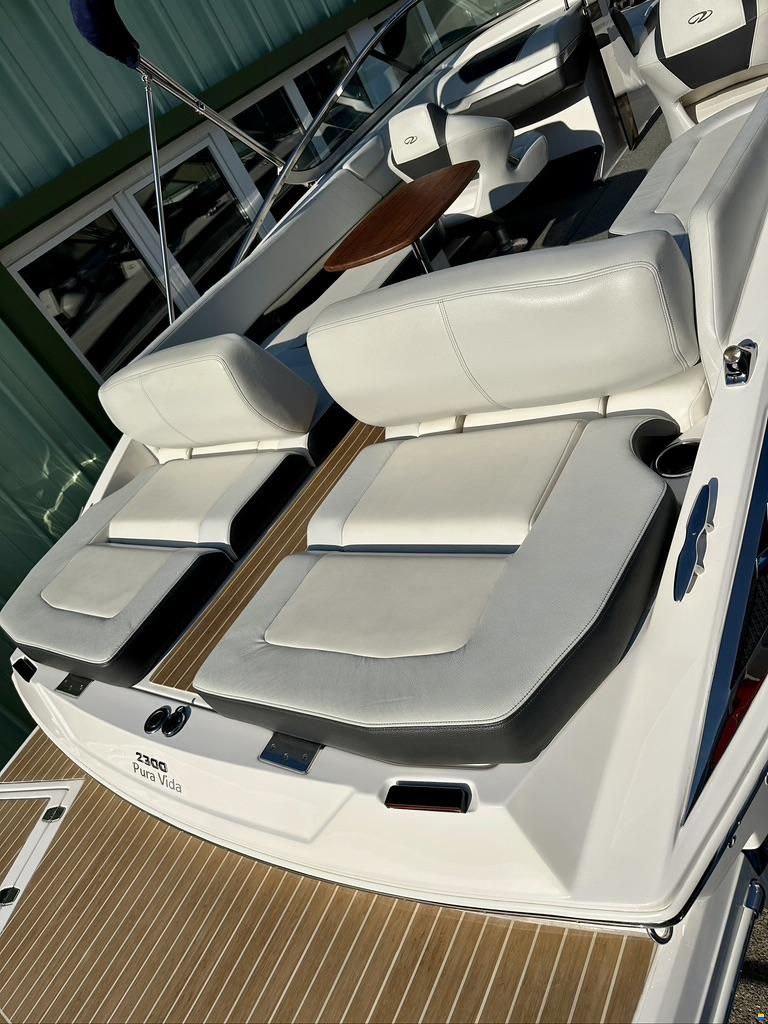 Regal 2300