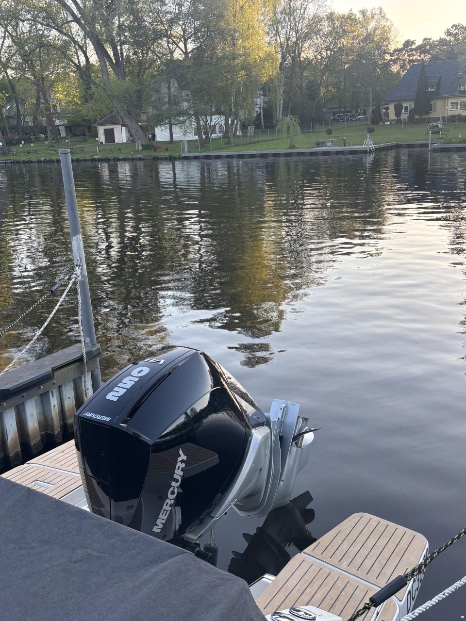 Quicksilver Activ 805 Cruiser