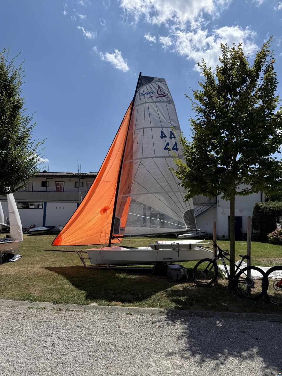 Devoti D-One