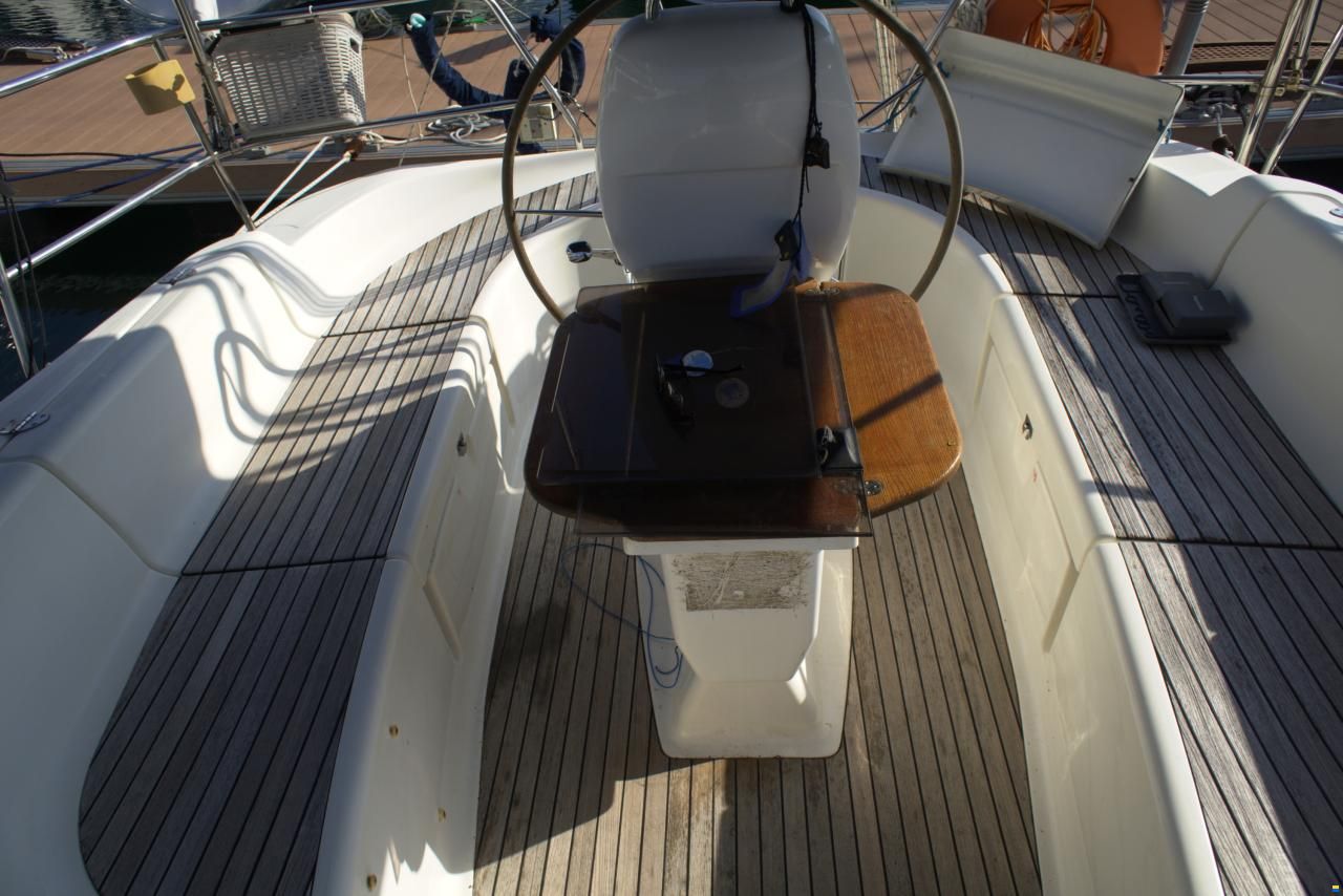 Bavaria 37 CRUISER