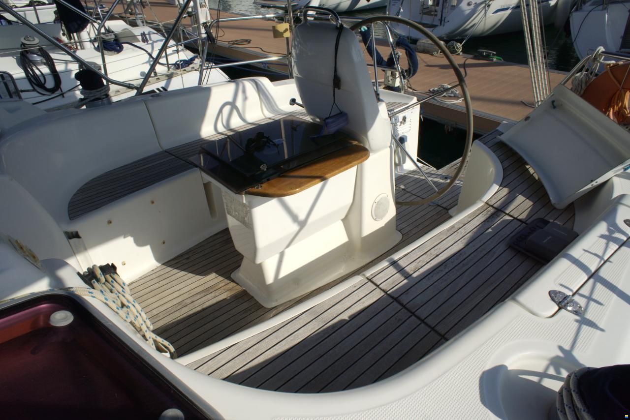 Bavaria 37 CRUISER