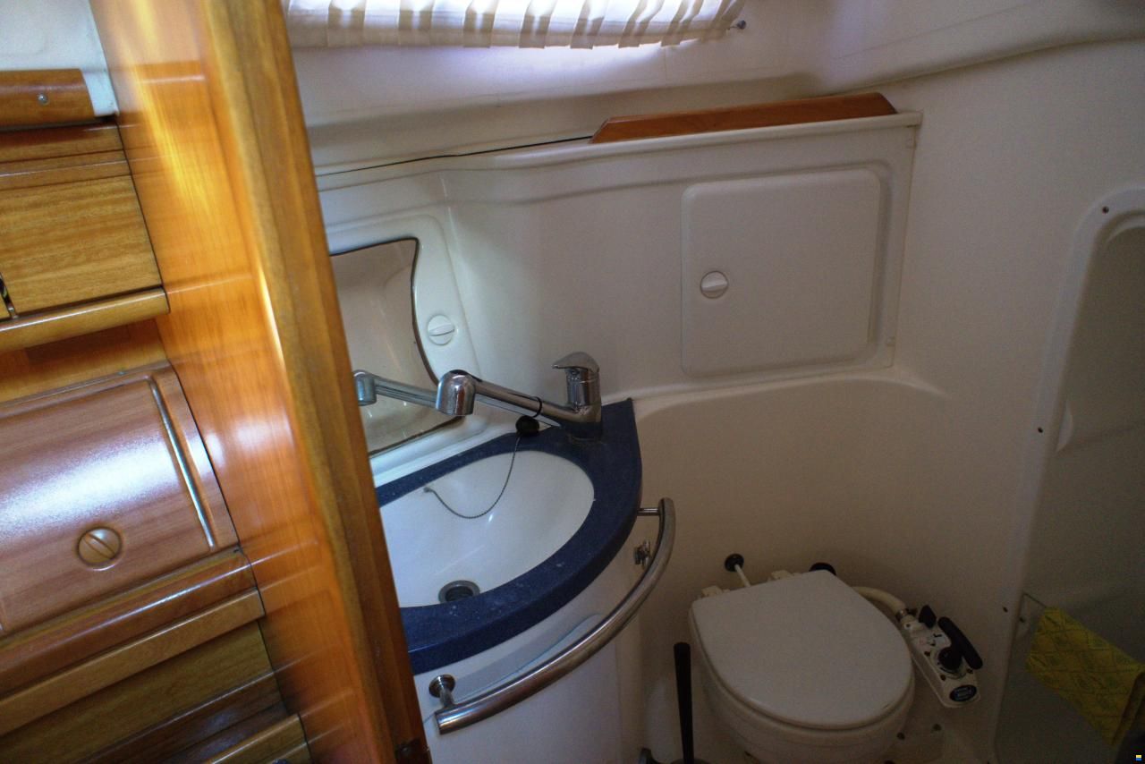 Bavaria 37 CRUISER