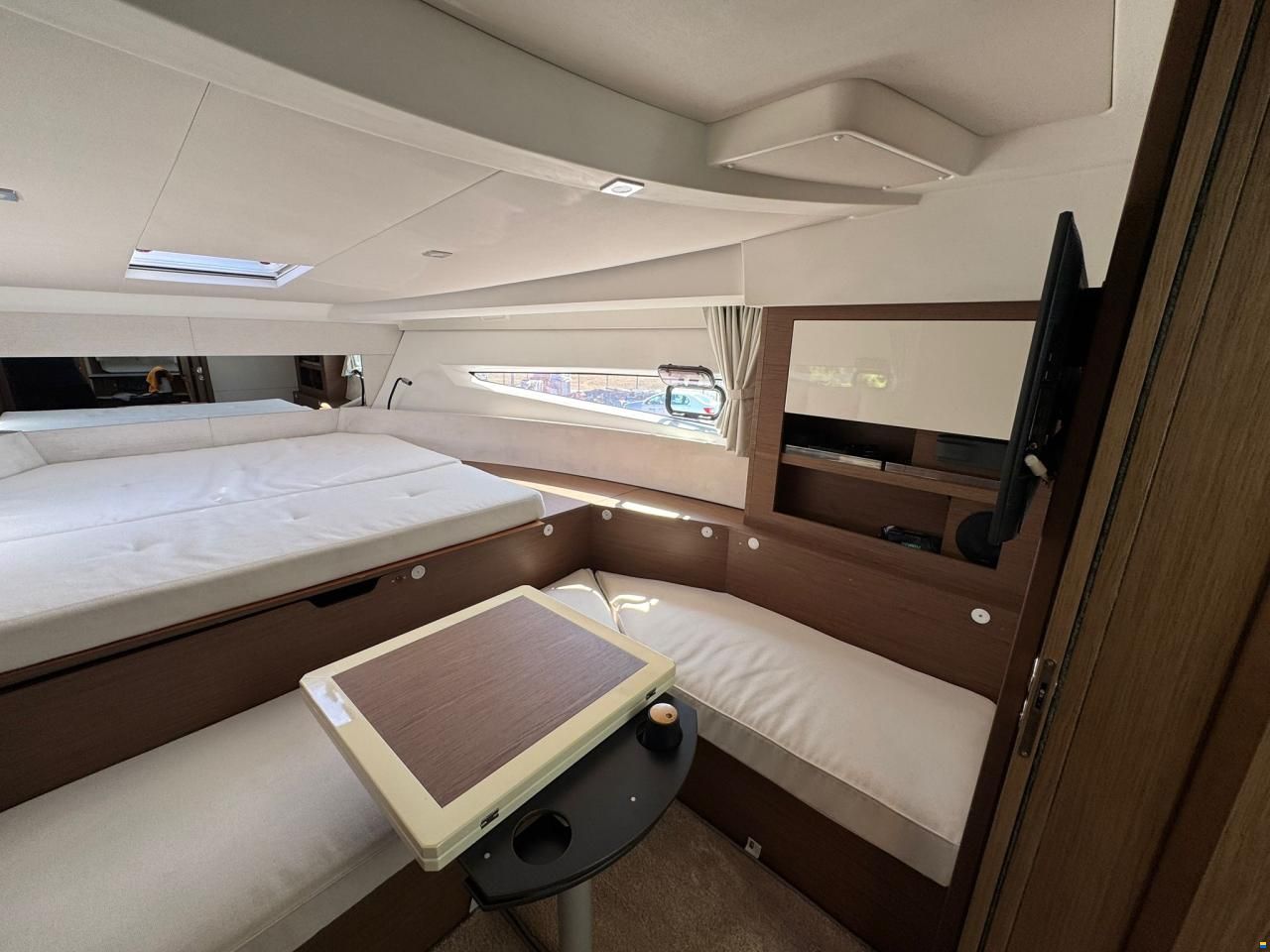 Jeanneau 2025 JENNEAU LEADER 36/38.1 FT