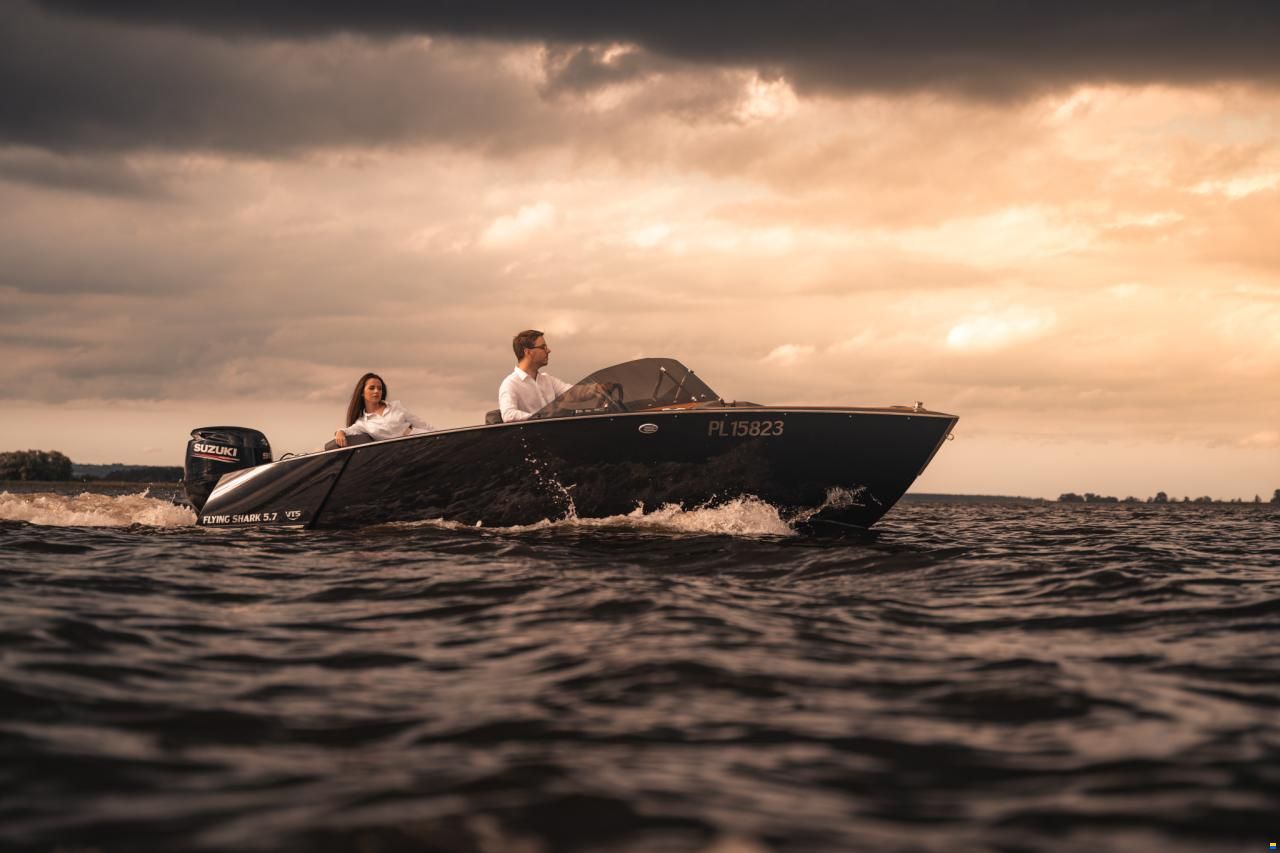 VTS Boats Flying Shark 5.7