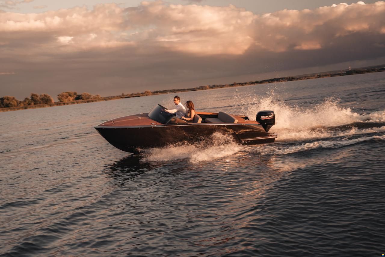 VTS Boats Flying Shark 5.7